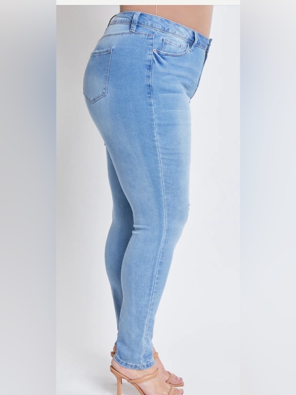 YMI CURVY FIT
Light Blue High-Rise Skinny Jeans - Picture 4 of 13